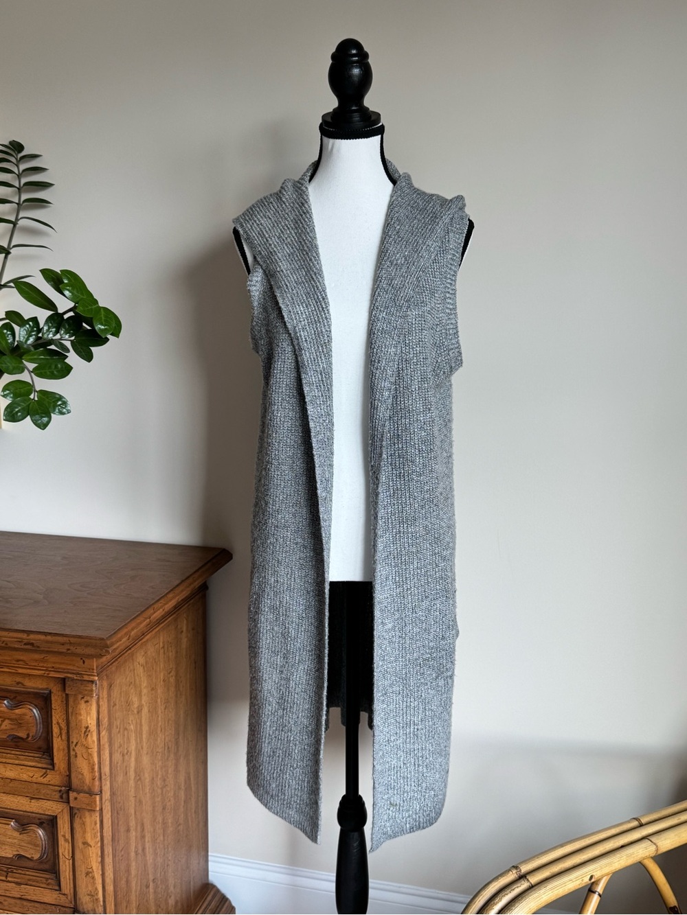 š¹ A New Day Gray Hooded Long Sweater Duster Vest Cardigan Size M - Picture 3 of 8